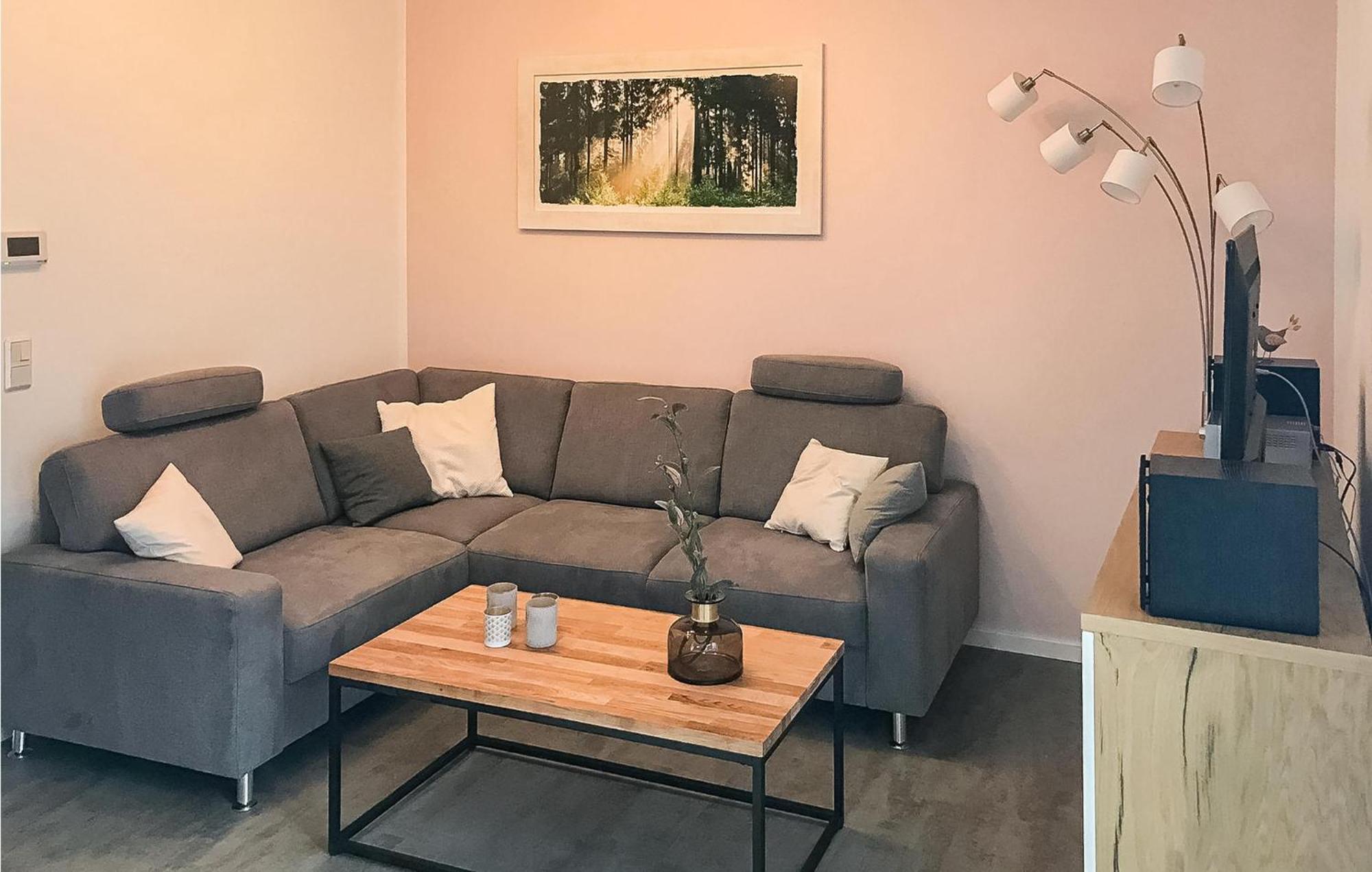 2 Bedroom Cozy Apartment In Rechlin Exterior photo
